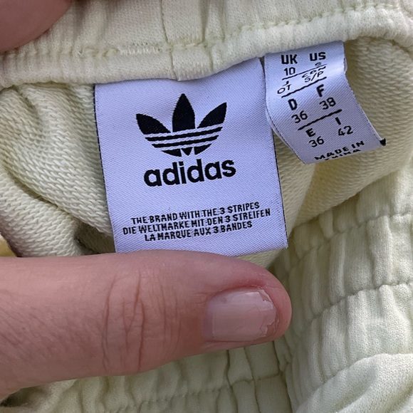 Addidas pastel yellow lightweight denim style short shorts, Small - Picture 11 of 11